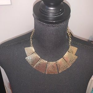 Gold necklace set